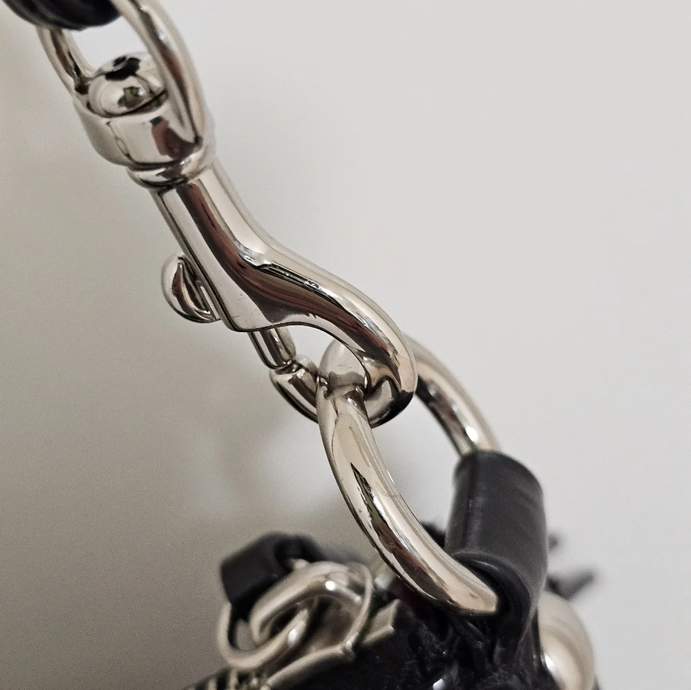 ❌️SOLD❌️EUC Coach Poppy Black Patent Leather Shoulder Bag - Picture 13 of 15